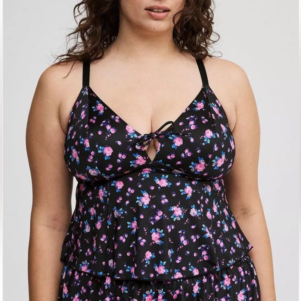 NEW Torrid Playful Shine Triangle Flounce No Wire Cami Tank Top Women’s Large 0